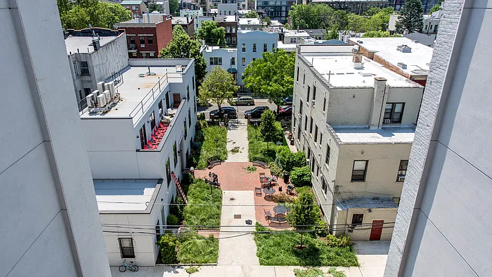 Rented by Nooklyn NYC LLC | media 16