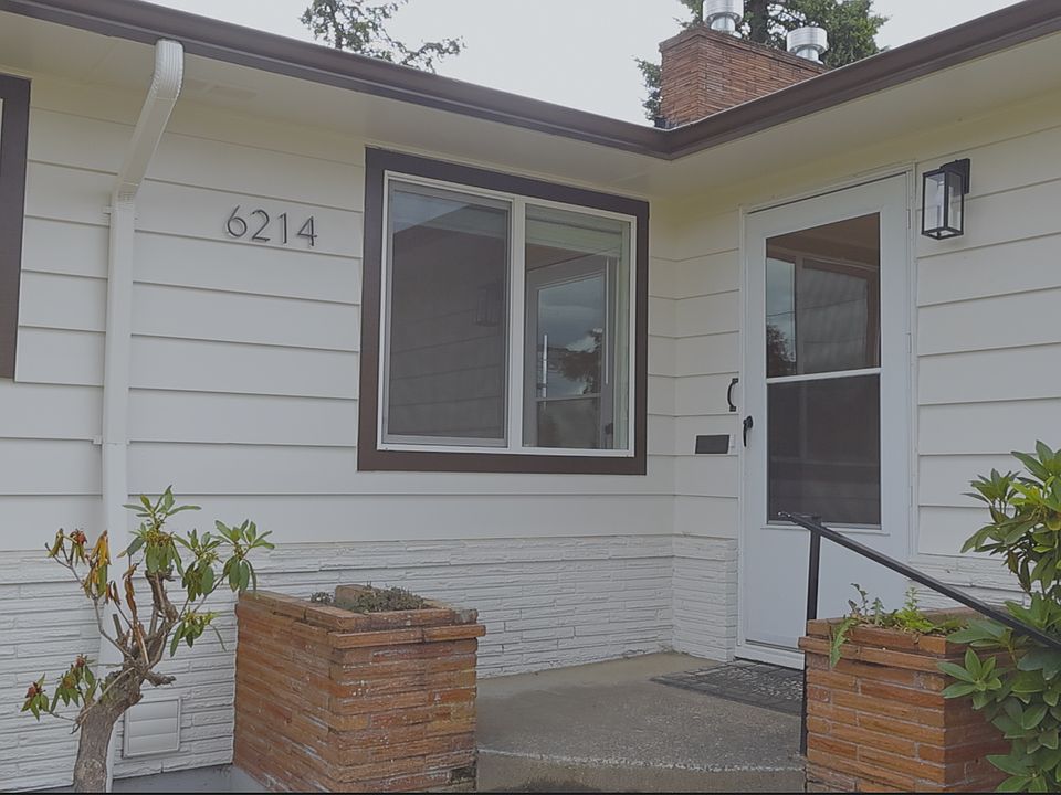 1st image of 6214 SE Woodstock Blvd