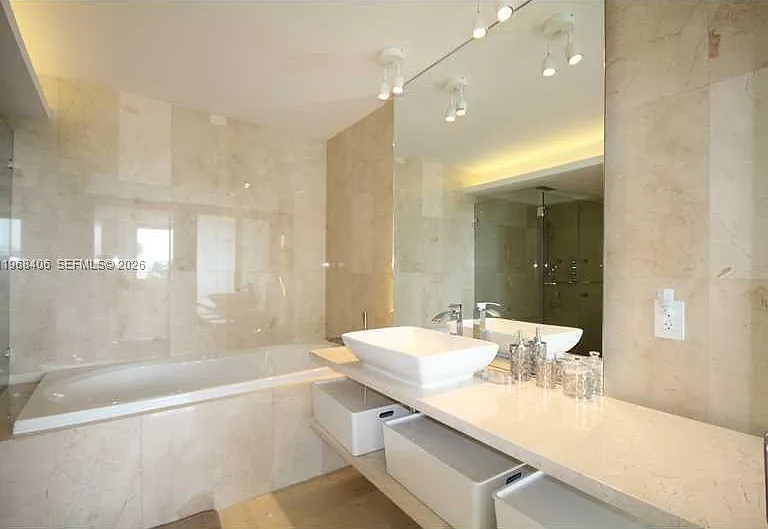 5151 Collins Ave #532 — Photo 21