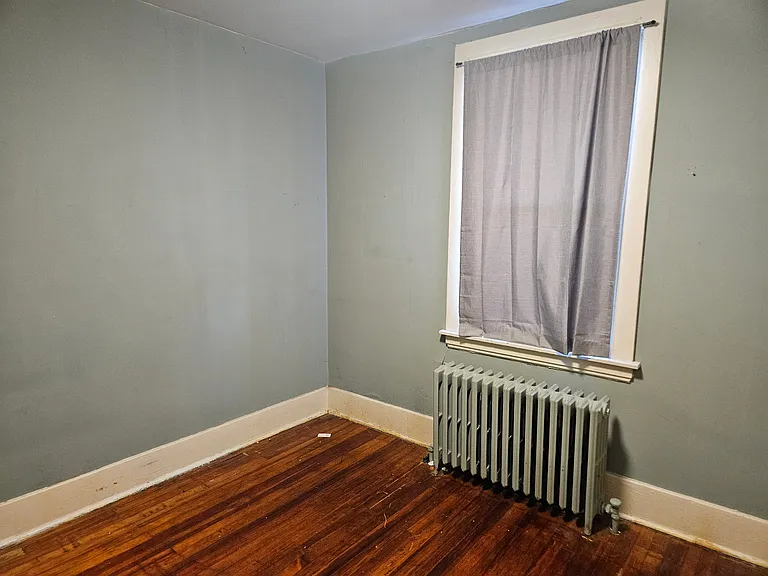 605 Greenfield Ave #2 — Photo 5