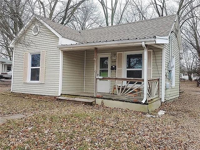 1st image of 163 W Matson Ave #15