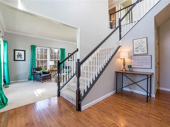 3rd image of 6065 Kyra Ln