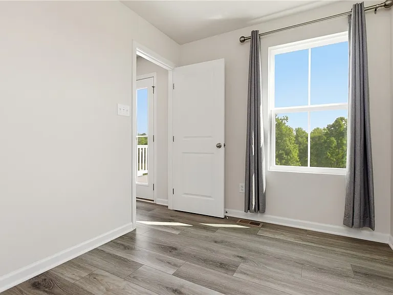 309 Arden Dr — Photo 15