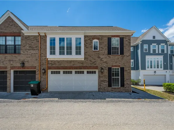 3008 Brighton Aly S, Fayette, PA 15017