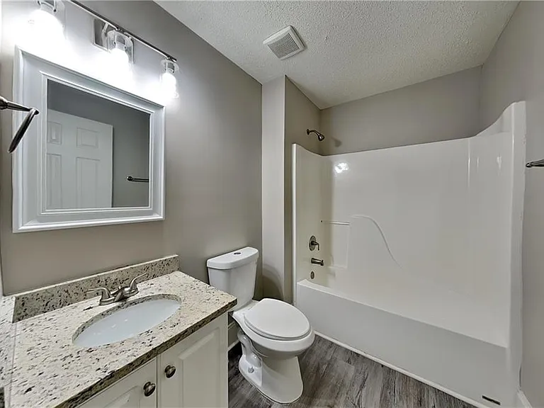 755 Abbington Ln — Photo 16