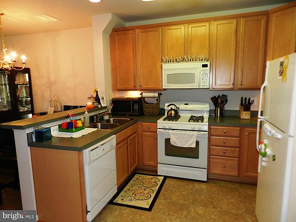 4th image of 6281 Aster Haven Cir #9