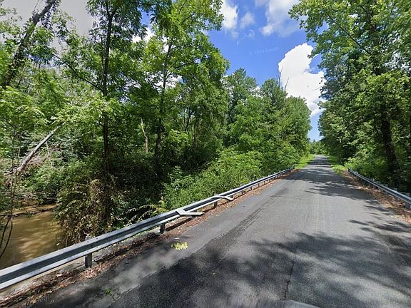 4th image of 25 & 11 22nd Rd