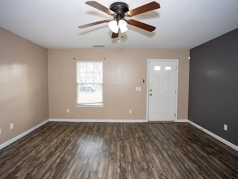 1824 Polaris Dr — Photo 5