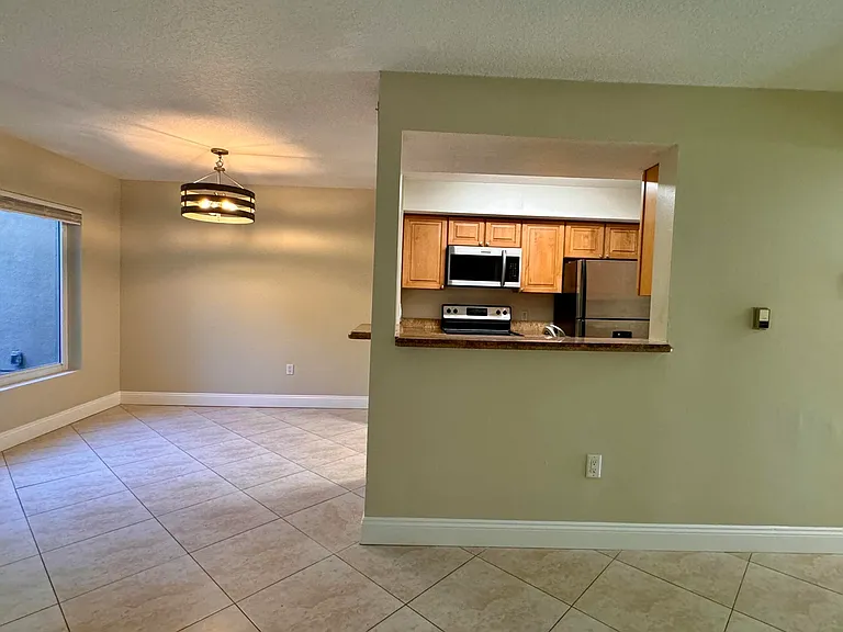 815 W Boynton Beach Blvd #10-105 — Photo 22