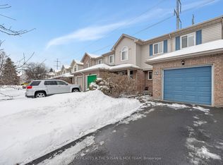 59 Birchbank Cres, Ottawa, ON K2M2J9