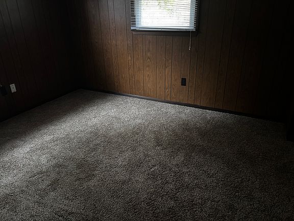 5th image of 1800 N Loesch Rd #D