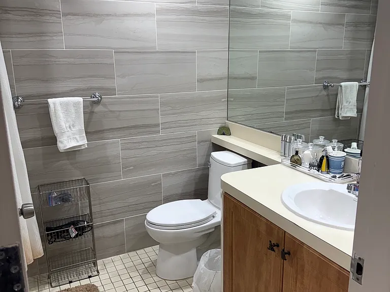 88 Cuttermill Rd #418 — Photo 23