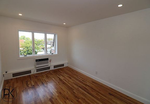 4th image of 70-10 Eliot Ave #1F