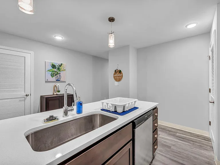 Athlon - One Bedroom Suite II