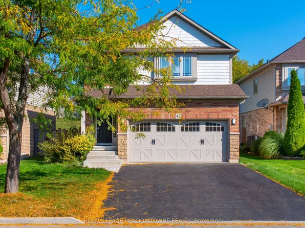 47 Plum Tree Ln, Grimsby, ON L3M 5T5