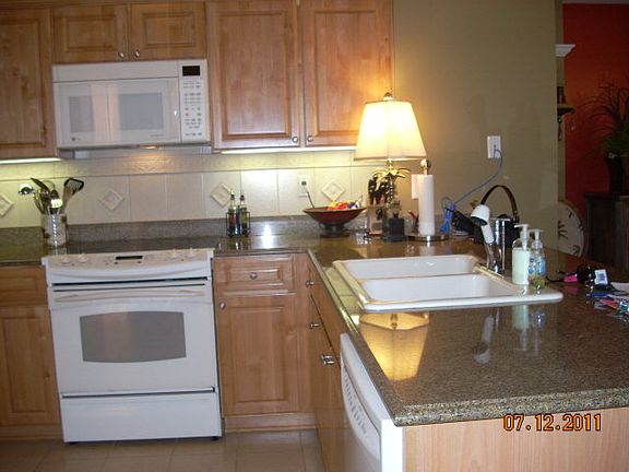 5th image of 200 Ocean Crest Dr APT 206