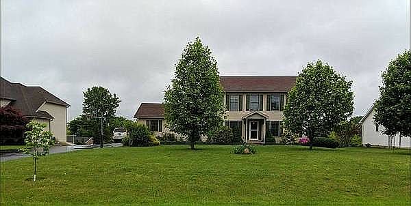 1st image of 4 Quarry Dr