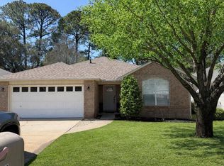 1276 Laura Ln, Niceville, FL 32578