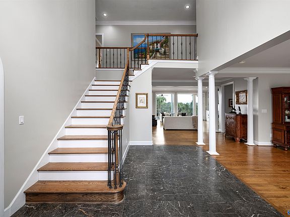 3rd image of 2213 Hidden Ridge Cir