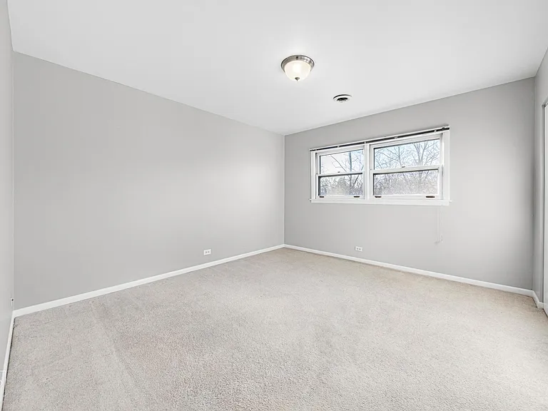 18330 Cherry Creek Dr #6 — Photo 7