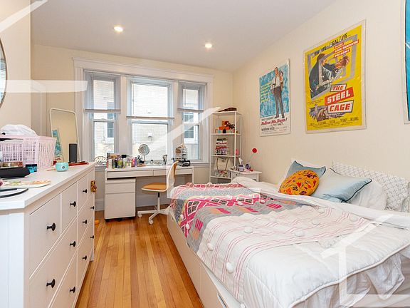 4th image of 67 Babcock St #4A