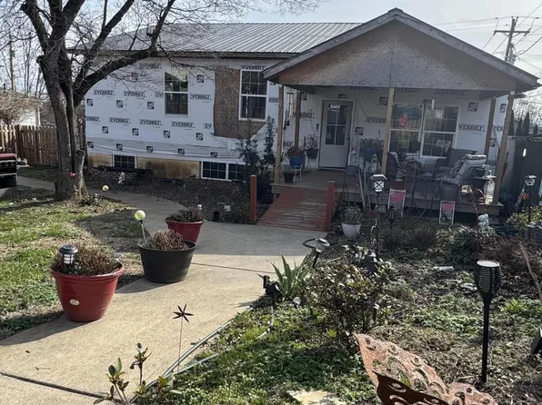 201 W 4th Ave, Lenoir City, TN 37771