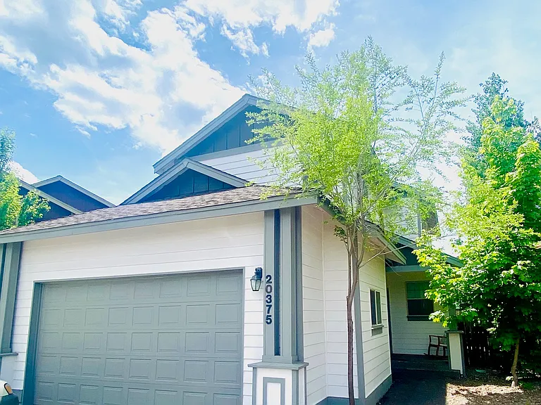 20375 Rocca Way — Photo 2