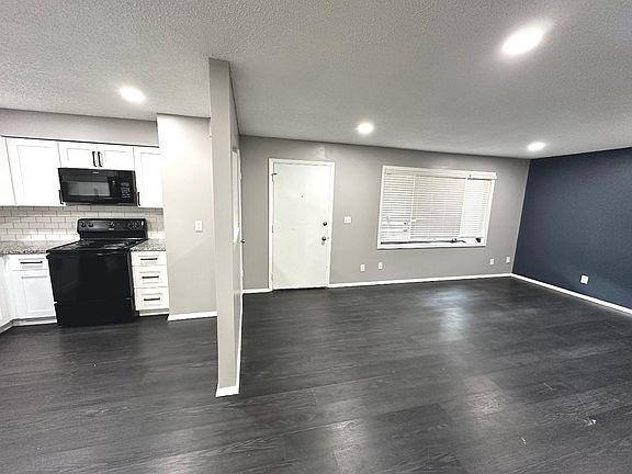 3rd image of 4140 Baldwin Ave #8
