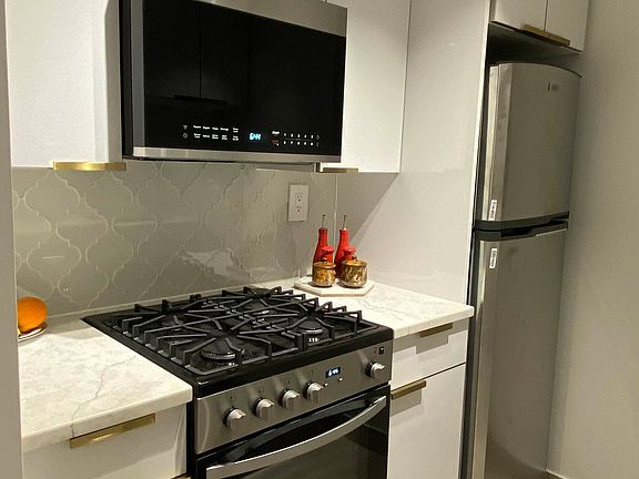 4th image of 417 E 90th St APT 7F