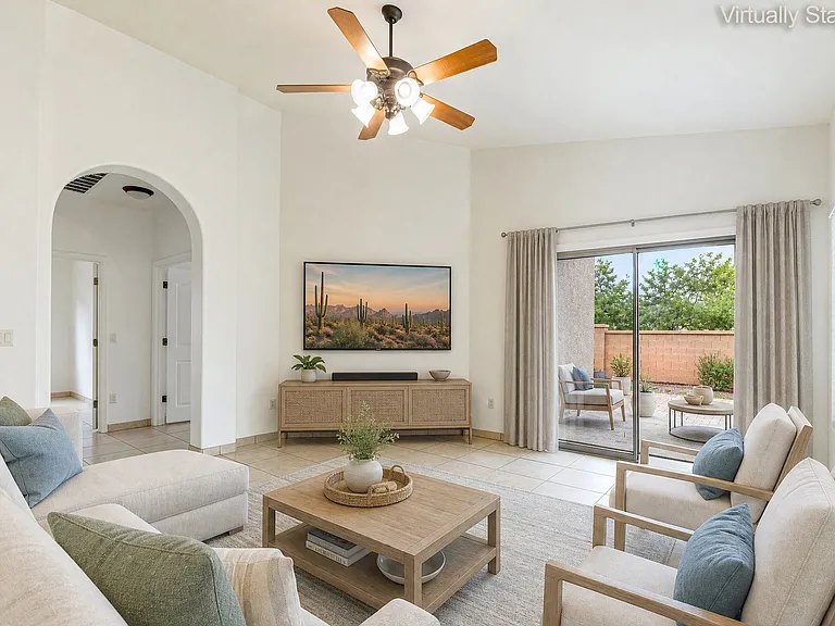 345 E Camino Del Abeto — Photo 3