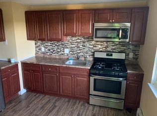 182 Sexton St APT 7, New Britain, CT 06051