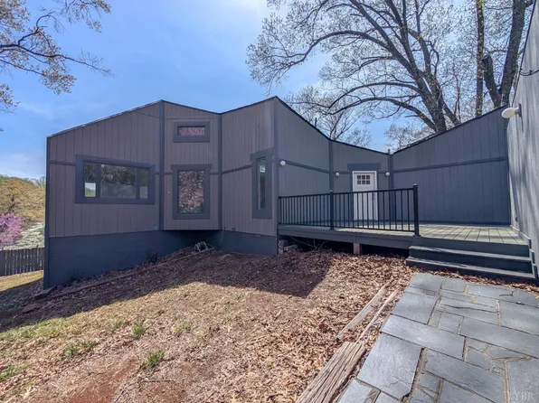 1077 Audubon Dr, Lynchburg, VA 24503