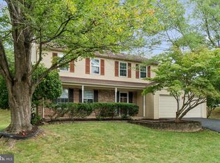 7212 Grinnell Dr, Derwood, MD 20855