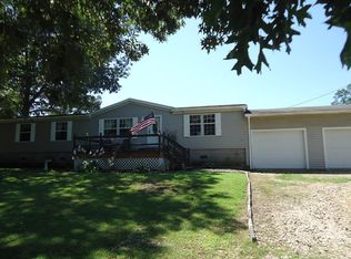 445 Clearview Dr, Paris, TN 38242