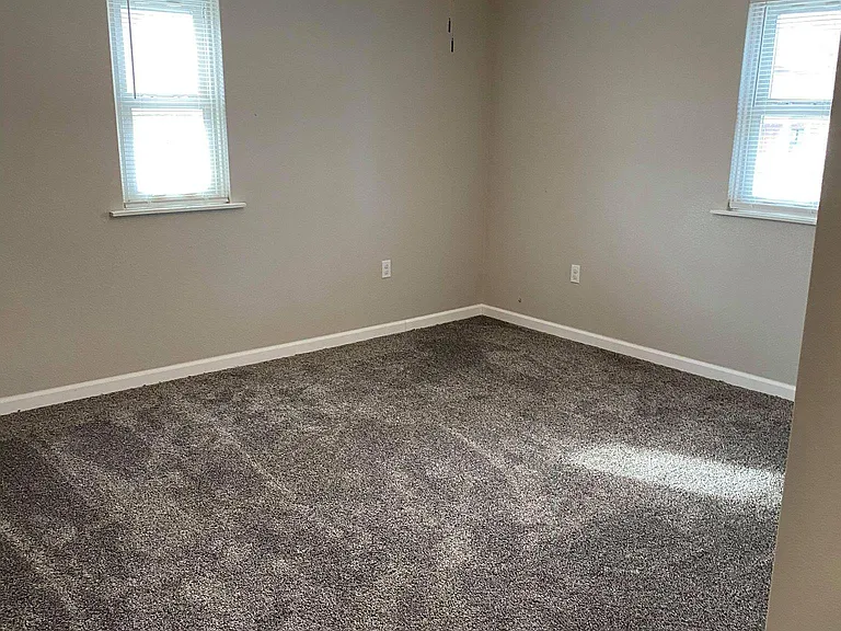 1307 N Charles St #A — Photo 12