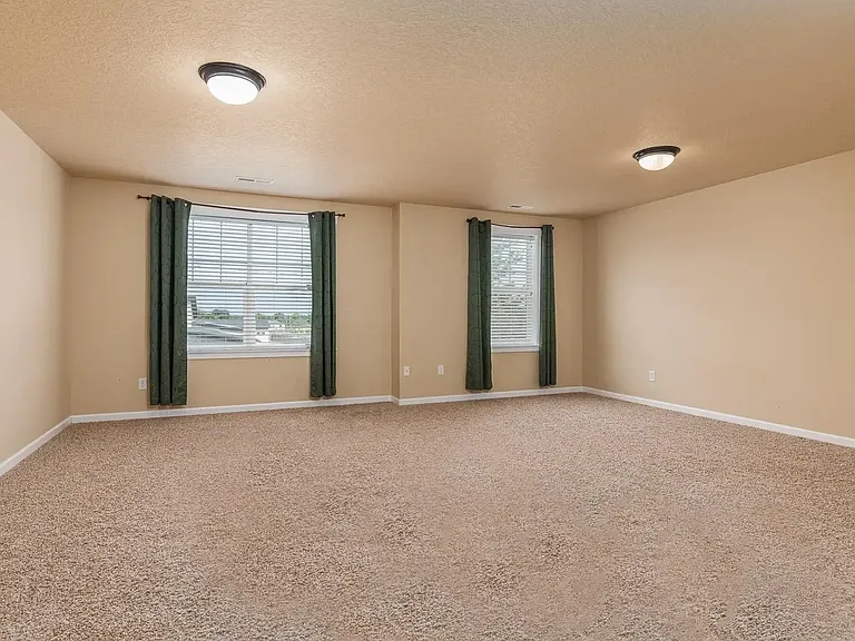 1653 Brantingham Rd — Photo 23