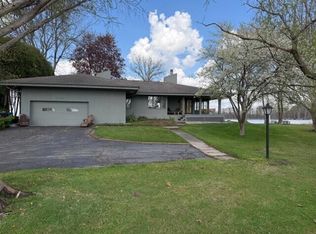 11975 E Lee Mar Dr, Vicksburg, MI 49097