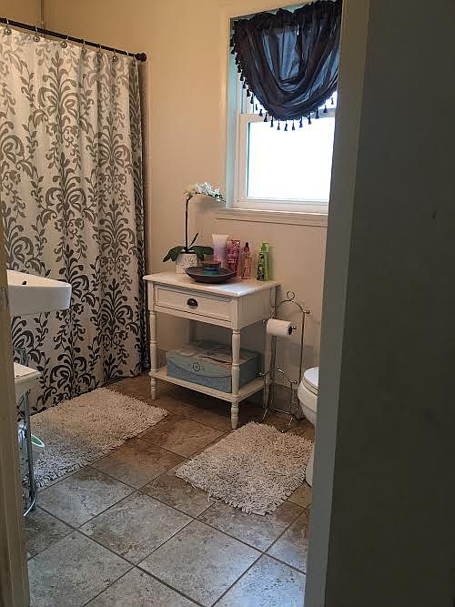 bathroom #1 w/ heated floor