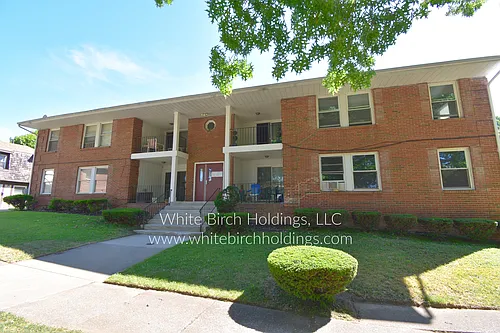 2915 Pine Ave #1B Photo 1