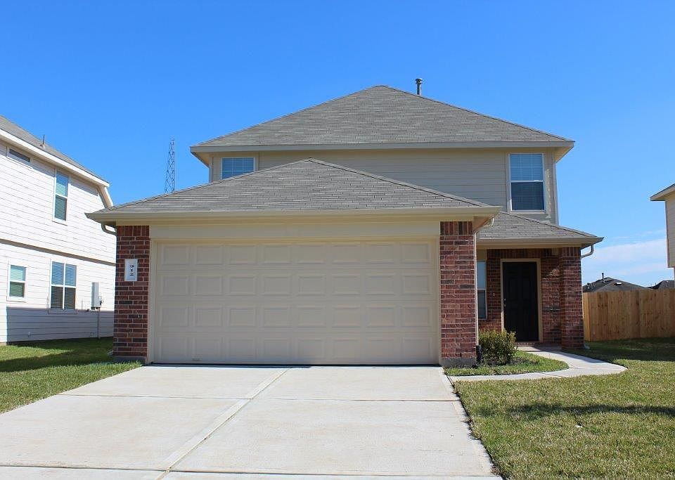 1st image of 912 Desoto Dr