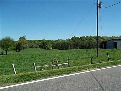 2nd image of 687 Two Mile Circle Rd