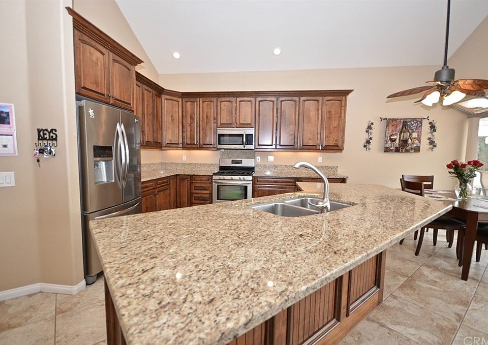 1st image of 39582 Casandra Ct