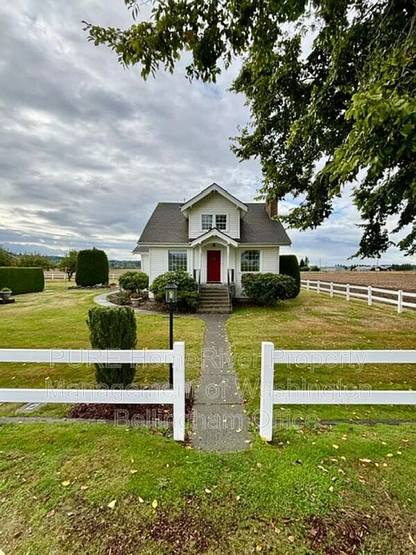 3 bed, 1.5 bath, 1550 sqft, $2,800 — Photo 3