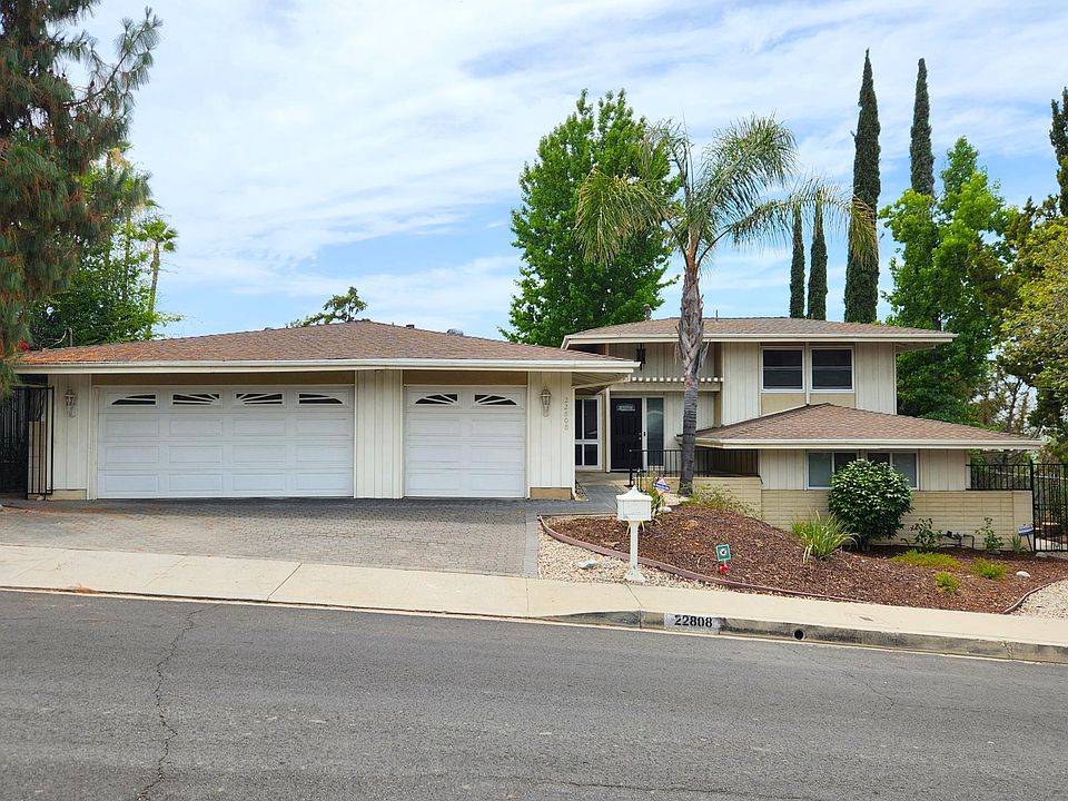 1st image of 22808 Gershwin Dr