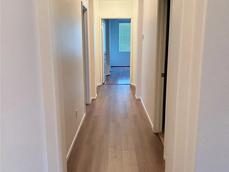 36168 Leeds St — Photo 16