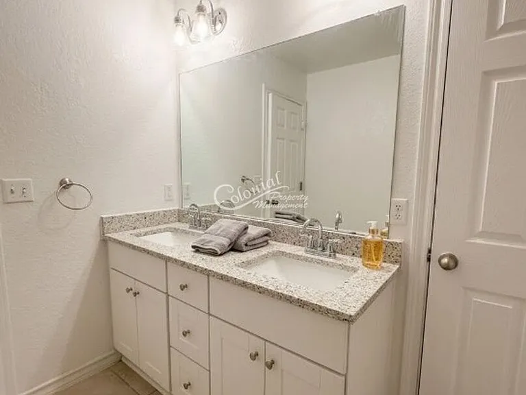 1806 Los Olivios Way — Photo 10