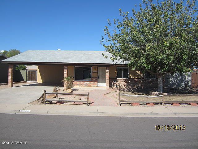 1st image of 2952 E Escondido Ave