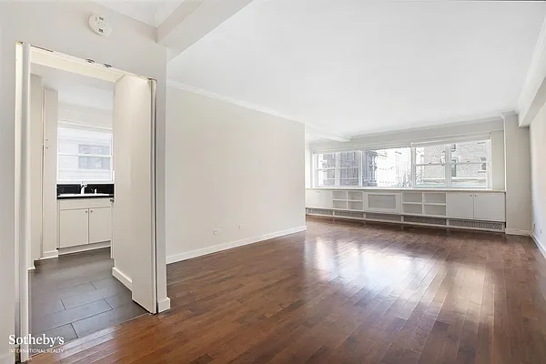 Rented by Sotheby's International Realty | media 37