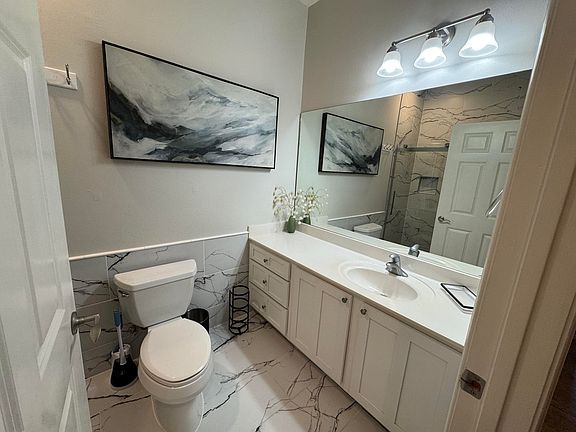 3rd image of 9955 E County Highway 30a Unit 204