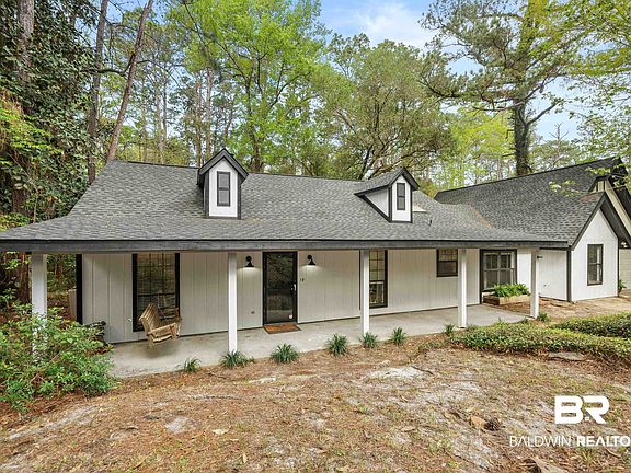 3rd image of 105 Aragorn Cir